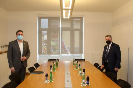 VLADA NA OBISKU V CERKNICI 19 FOTO LJUBO VUKELIČ